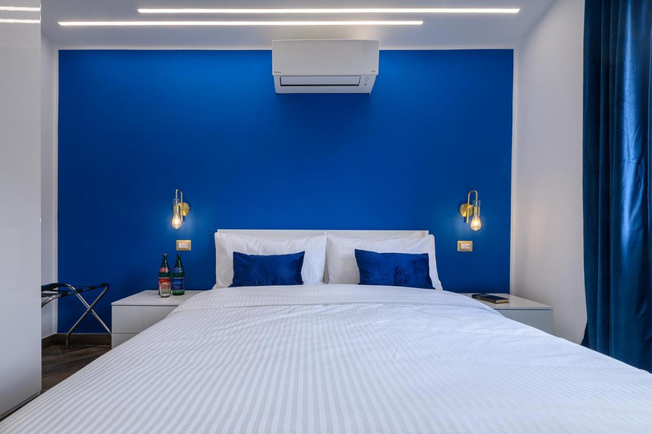 Villa In Bed Неаполь Экстерьер фото